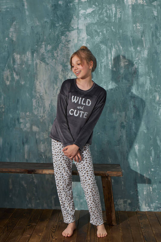 Füme Cute Desenli Exclusive Kadife Kız Çocuk Pijama Takımı  - Pijamaevi (3)
