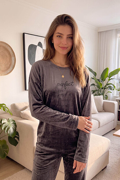 Füme Perfect Desenli Exclusive Kadife Kadın Pijama Takımı  - 6