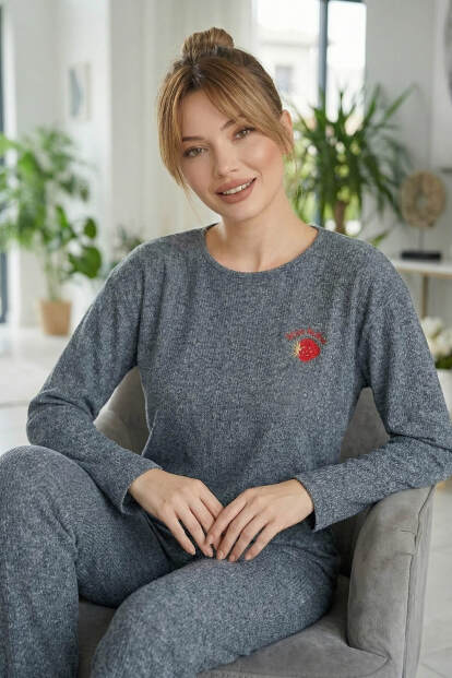 Füme Strawberry Desenli Uzun Kollu Seul Örme Kadın Pijama Takımı - 2