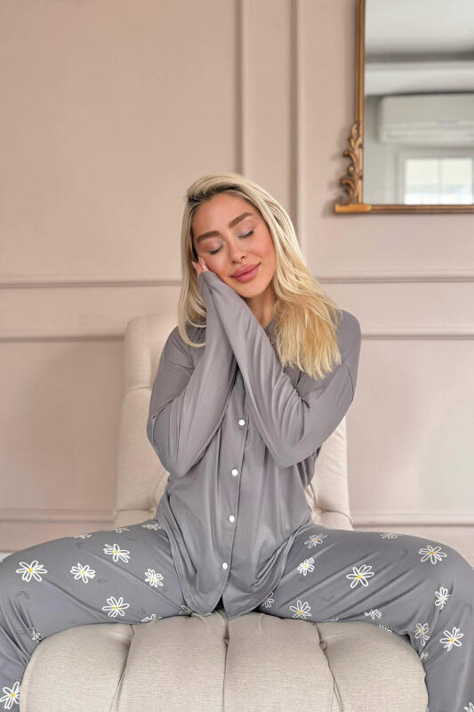 Gri Daisy Desenli Bambu Önden Düğmeli Uzun Kol Kadın Pijama Takımı - Pijamaevi (2)