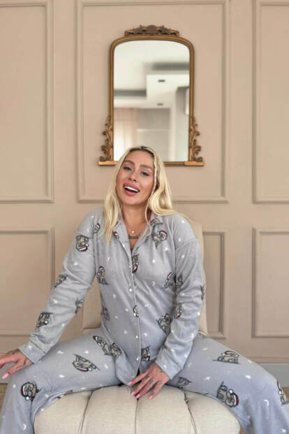 Gri Dreamy Bear Desenli Önden Düğmeli Peluş Polar Pijama Takımı - 2