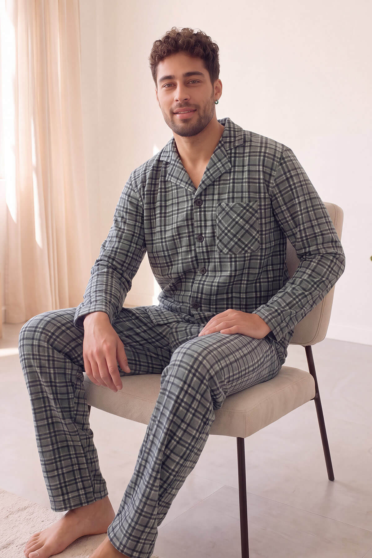 Gri Ekose Desenli Önden Düğmeli Elegant Erkek Pijama Takımı - Pijamaevi (1)