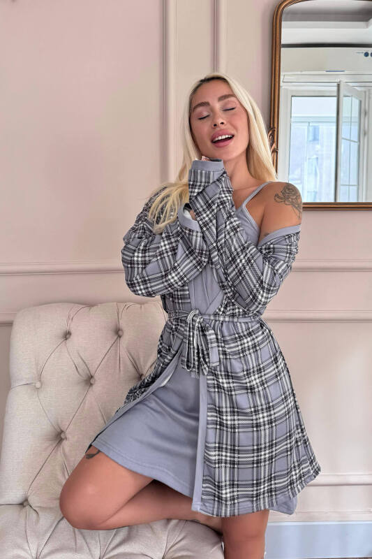 Gri Ekose Desenli Termal Gecelik Sabahlıklı Kadın Pijama Takımı - Pijamaevi (1)