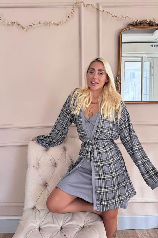 Gri Ekose Desenli Termal Gecelik Sabahlıklı Kadın Pijama Takımı - Pijamaevi (3)