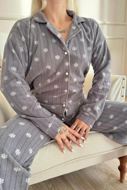 Gri Flocon Desenli Önden Düğmeli Peluş Polar Pijama Takımı - 5