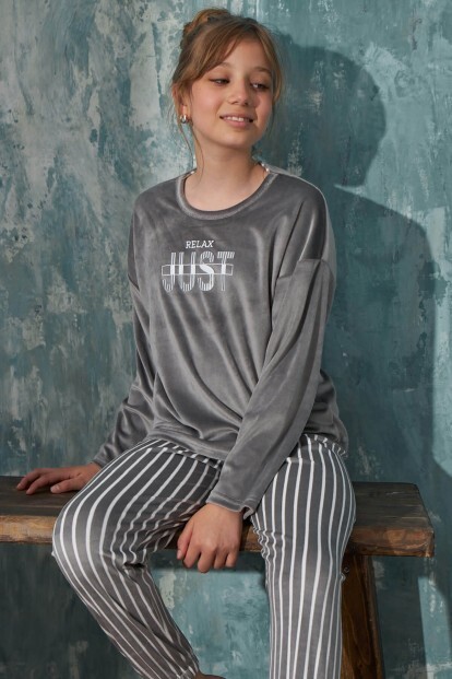 Gri Just Desenli Exclusive Kadife Kız Çocuk Pijama Takımı  - 7