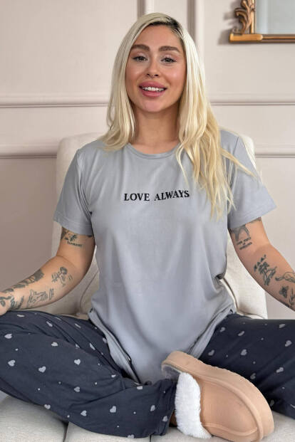 Gri Love Desenli Bambu Kısa Kol Kadın Pijama Takımı 