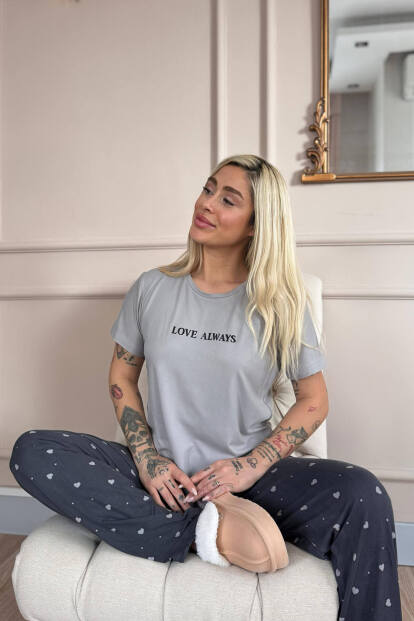 Gri Love Desenli Bambu Kısa Kol Kadın Pijama Takımı - 2