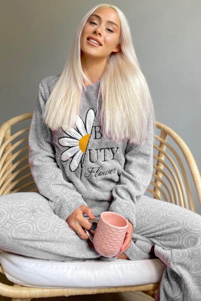 Gri Papatya Desenli Kadın Peluş Pijama Takımı - 1