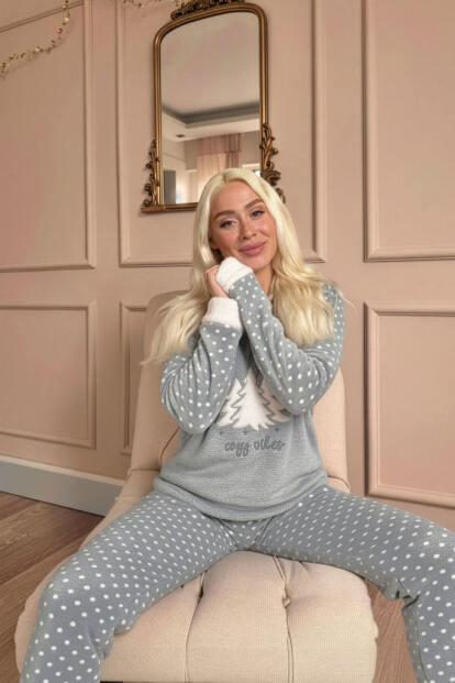 Gri Pine Tree Desenli Kadın Peluş Pijama Takımı - 4