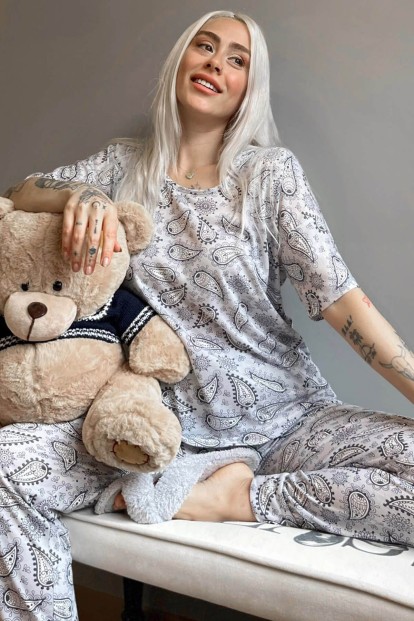 Gri Şal Baskılı Kısa Kollu Kadın Pijama Takımı - 1