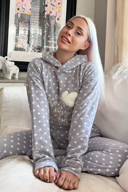 Gri She is Magic Desenli Kapşonlu Peluş Polar Pijama Takımı - 1