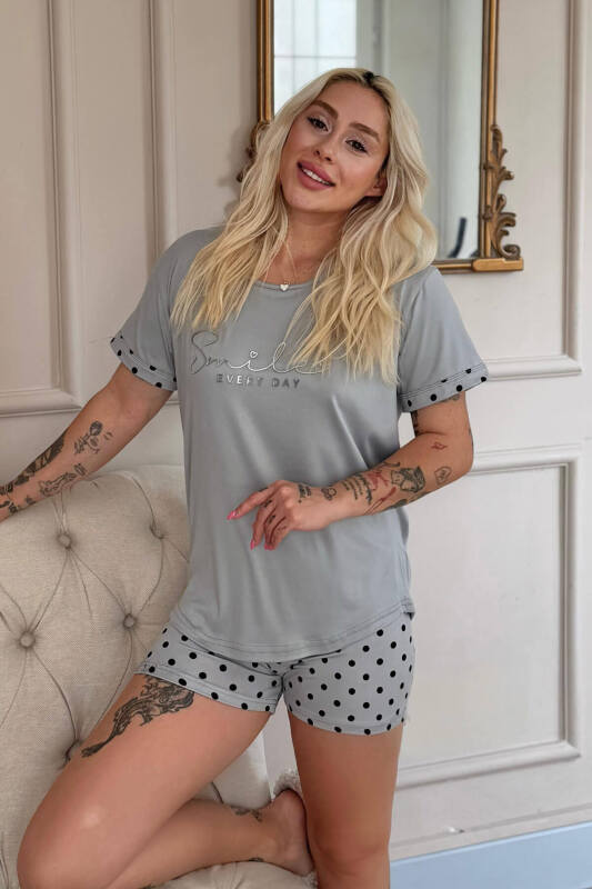 Gri Siyah Puan Smile Everyday Desenli Bambu Kısa Kol Kadın Şortlu Pijama Takımı - Pijamaevi (1)