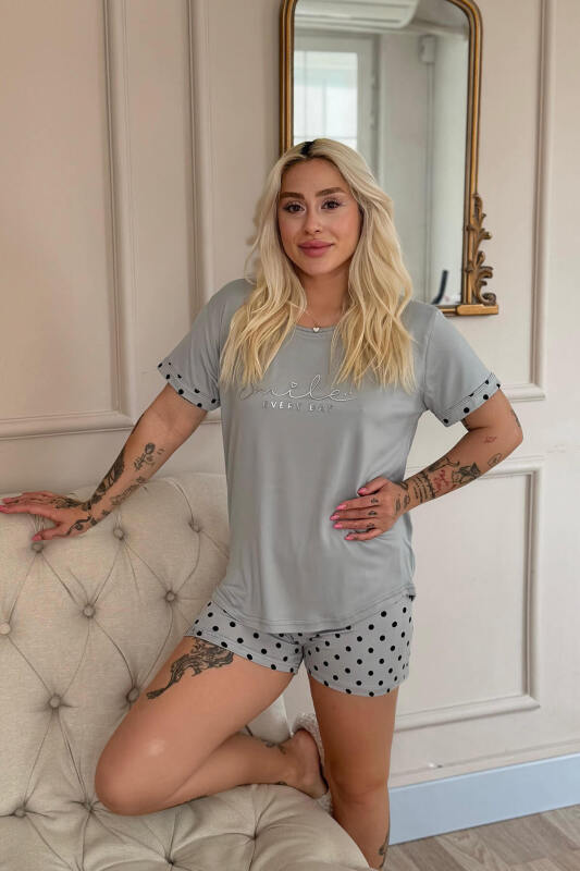 Gri Siyah Puan Smile Everyday Desenli Bambu Kısa Kol Kadın Şortlu Pijama Takımı - Pijamaevi (3)