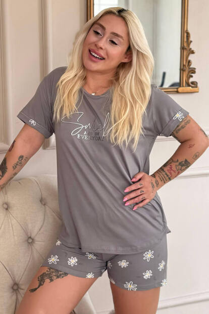 Gri Smile Everyday Desenli Bambu Kısa Kol Kadın Şortlu Pijama Takımı - 6