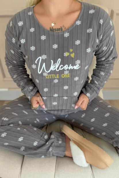 Gri Welcome Desenli Kanguru Cepli Peluş Polar Pijama Takımı - 5