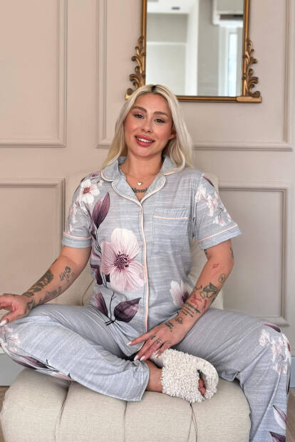 Gris Magnolia Desenli Bambu Önden Düğmeli Kısa Kol Pijama Takımı - 2