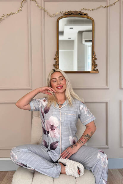 Gris Magnolia Desenli Bambu Önden Düğmeli Kısa Kol Pijama Takımı - 4