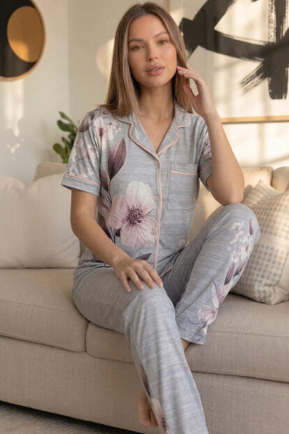 Gris Magnolia Desenli Bambu Önden Düğmeli Kısa Kol Pijama Takımı - 4