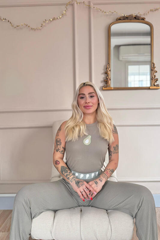 Haki Avocado Verde Desenli Örme Sıfır Kol Kadın Pijama Takımı - Pijamaevi (1)