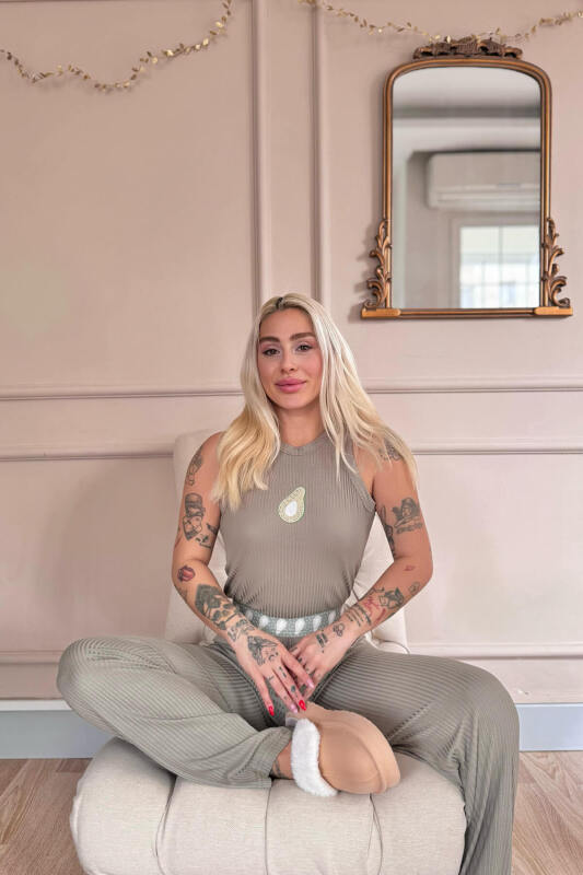 Haki Avocado Verde Desenli Örme Sıfır Kol Kadın Pijama Takımı - Pijamaevi (2)