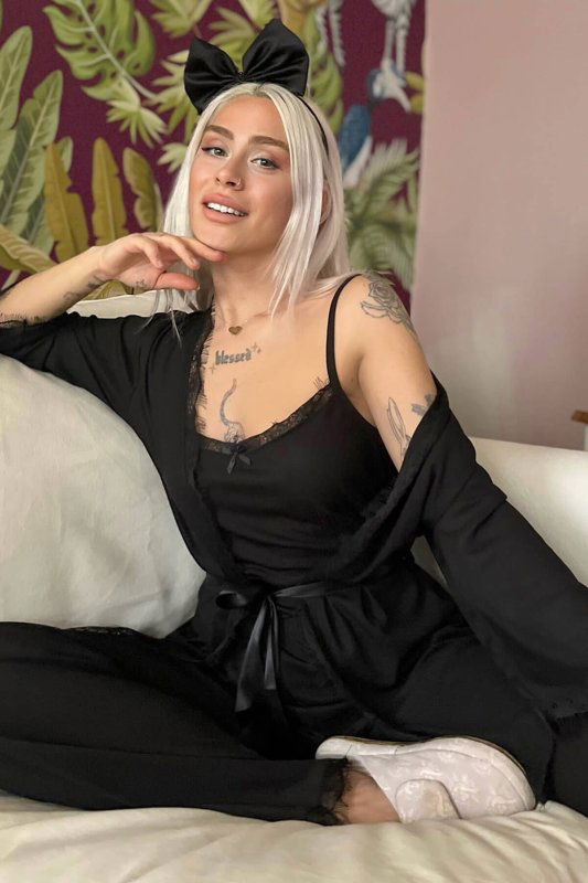 Dark Black Desenli Sabahlıklı Pegasus Pijama Takımı - Pijamaevi