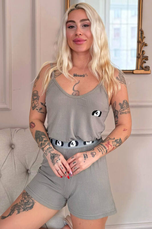 Haki Panda Charm Desenli Örme Ip Askı Şortlu Kadın Pijama Takımı - Pijamaevi