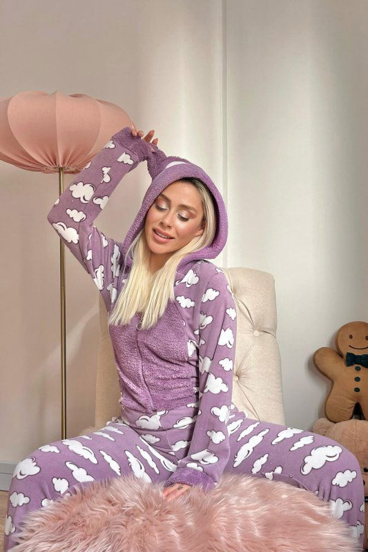 Mor Bulut Desenli Kadın Polar Peluş Tulum Pijama Takımı - Pijamaevi (1)