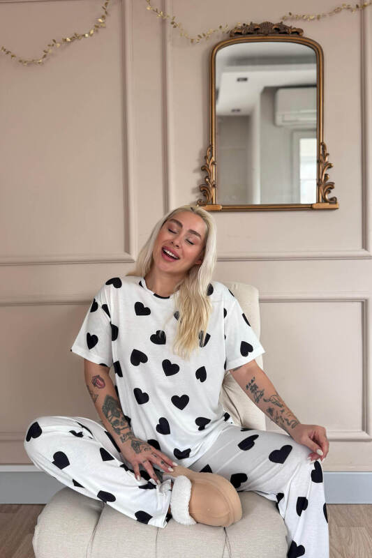 Ivory Passion Heart Desenli Bambu Kısa Kol Kadın Pijama Takımı - Pijamaevi (2)