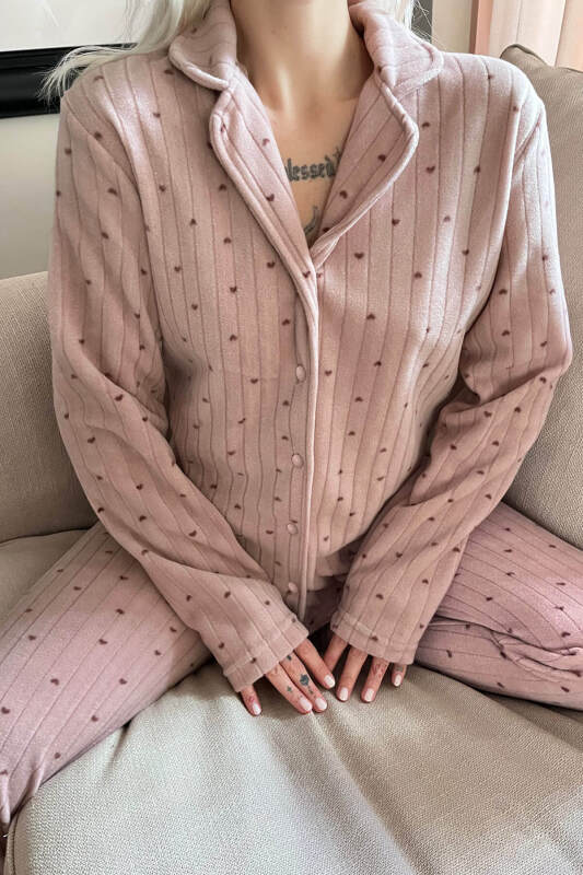 Kahve Kalp Desenli Önden Düğmeli Peluş Polar Pijama Takımı - Pijamaevi (3)