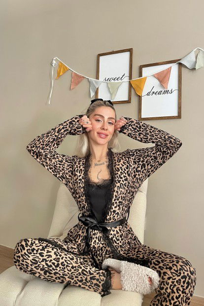 Kahverengi Pars Desenli Sabahlıklı Pegasus Pijama Takımı - 3