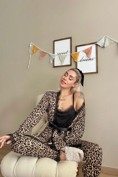 Kahverengi Pars Desenli Sabahlıklı Pegasus Pijama Takımı - 5