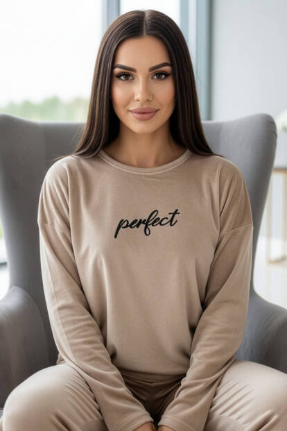 Karamel Perfect Desenli Exclusive Kadife Kadın Pijama Takımı  