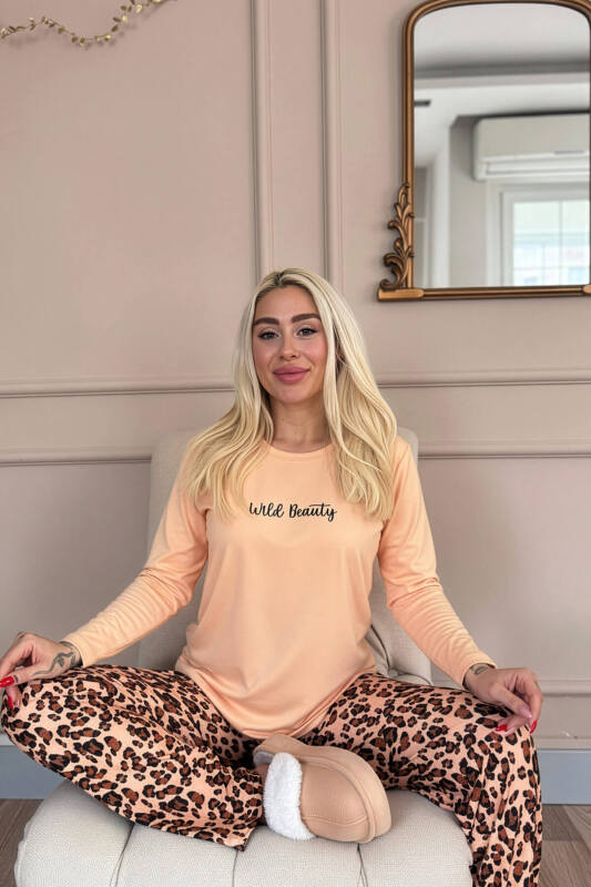 Karamel Wild Beauty Desenli Uzun Kollu Bambu Örme Kadın Pijama Takımı - Pijamaevi (1)