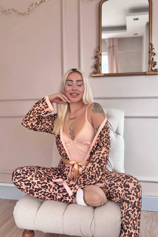 Karamel Wild Charm Exclusive Örme Sabahlıklı Kadın Pijama Takım - Pijamaevi (2)
