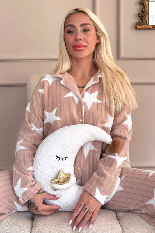 Karamel Yıldız Desenli Önden Düğmeli Peluş Polar Pijama Takımı - Pijamaevi
