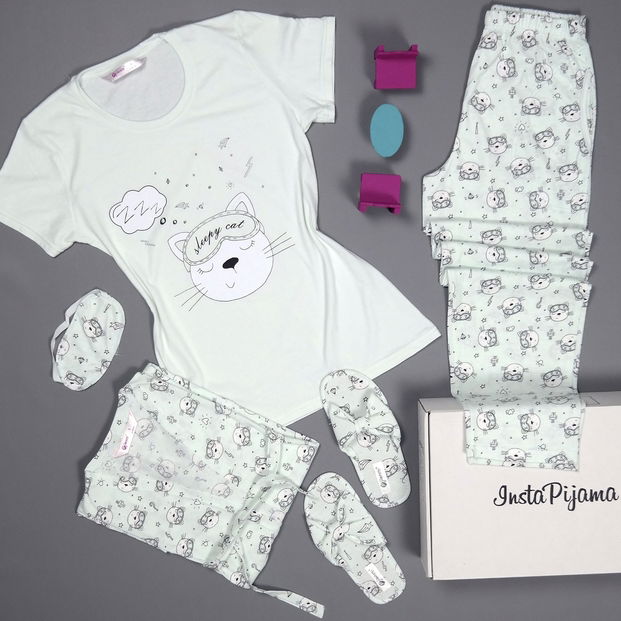 Kedi Desenli Sabahlıklı Pijama Takımı - 4