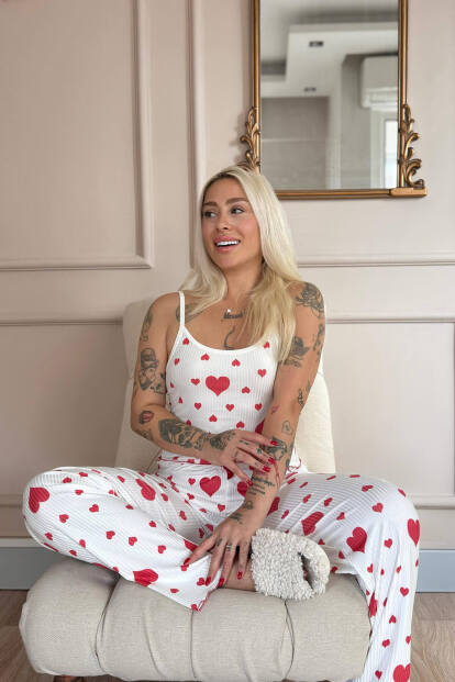 Kırmızı Amour Desenli Örme Askılı Kadın Pijama Takımı - 3