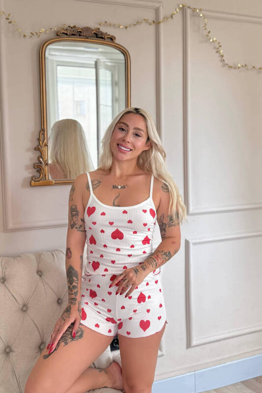 Kırmızı Amour Desenli Örme Askılı Şortlu Kadın Pijama Takımı - Pijamaevi (1)