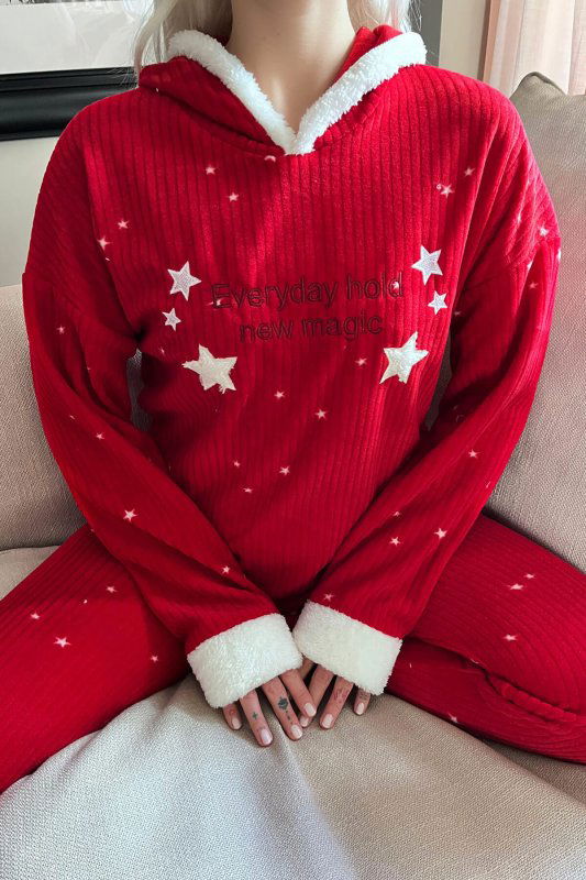 Kırmızı Everyday Magic Desenli Kapşonlu Peluş Polar Pijama - Pijamaevi (3)