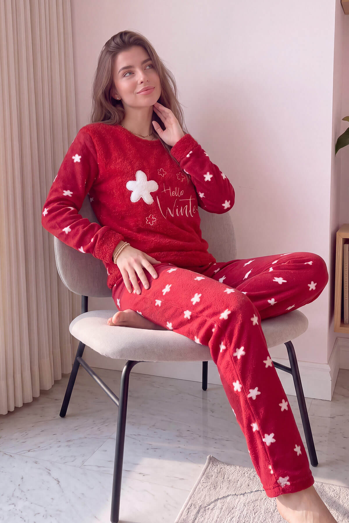 Kırmızı Hello Winter Desenli Kadın Peluş Pijama Takımı - Pijamaevi (1)