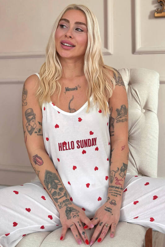 Kırmızı Kalp Baskılı Ip Askılı Örme Kadın Pijama Takımı - Pijamaevi