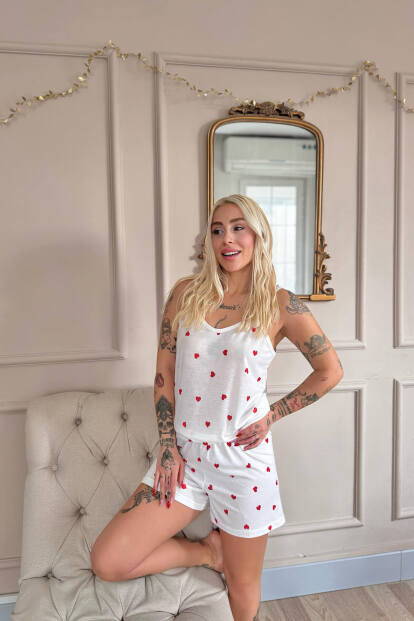 Kırmızı Kalp Desenli İp Askılı Şortlu Kadın Pijama Takımı - 4