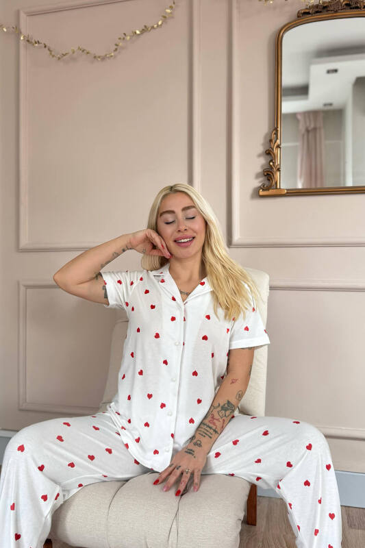 Kırmızı Kalp Desenli Kısa Kol Önden Düğmeli Kadın Pijama Takımı - Pijamaevi (2)