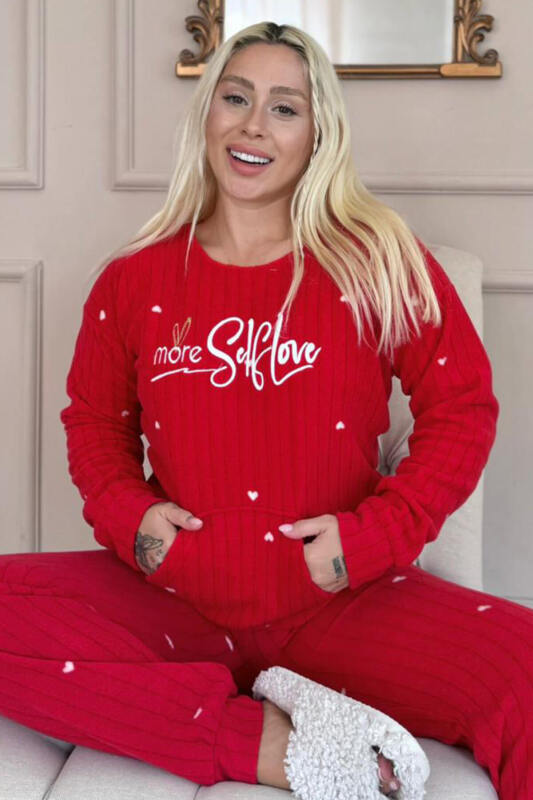 Kırmızı Self Love Desenli Kanguru Cepli Peluş Polar Pijama Takımı - Pijamaevi