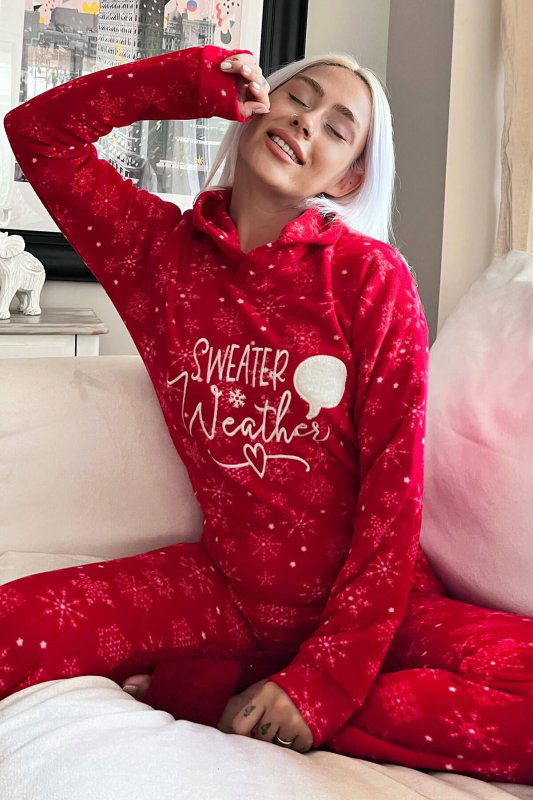 Kırmızı Sweater Desenli Kapşonlu Peluş Polar Pijama Takımı - Pijamaevi