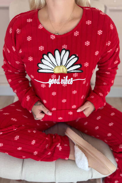 Kırmızı Vibes Desenli Kanguru Cepli Peluş Polar Pijama Takımı - 5