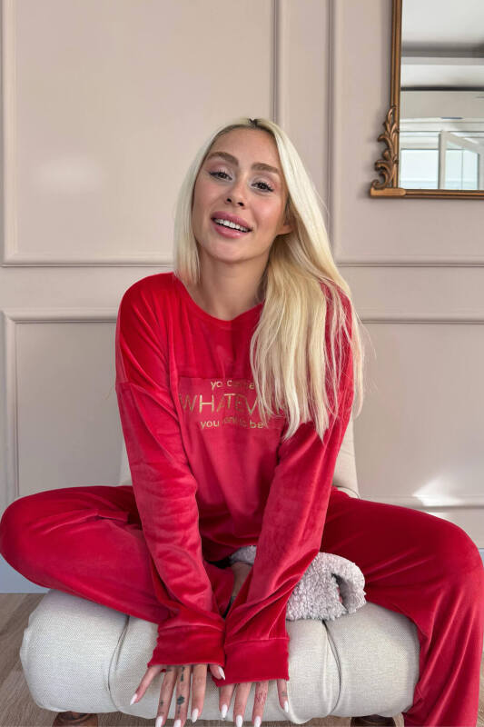 Kırmızı Whatever Desenli Exclusive Kadife Kadın Pijama Takımı  - Pijamaevi (3)
