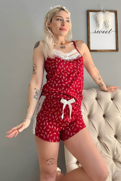 Kırmızı Yaprak Dantel Detaylı İp Askı Şortlu Örme Pijama Takımı 