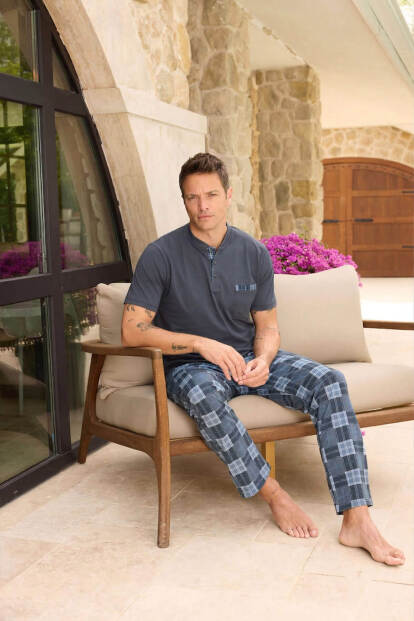 Koyu Gri Ekose Patlı Cep Detaylı Kısa Kollu Erkek Pijama Takımı - 2